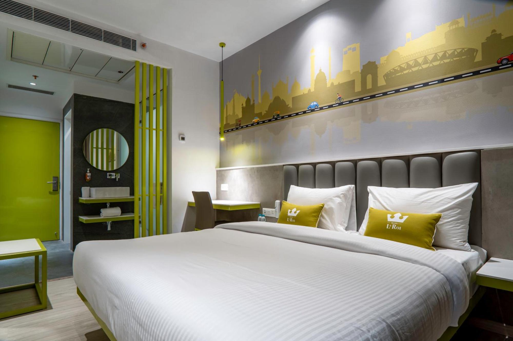 Hotel Le Roi Express Karol Bagh Delhi  Exteriör bild