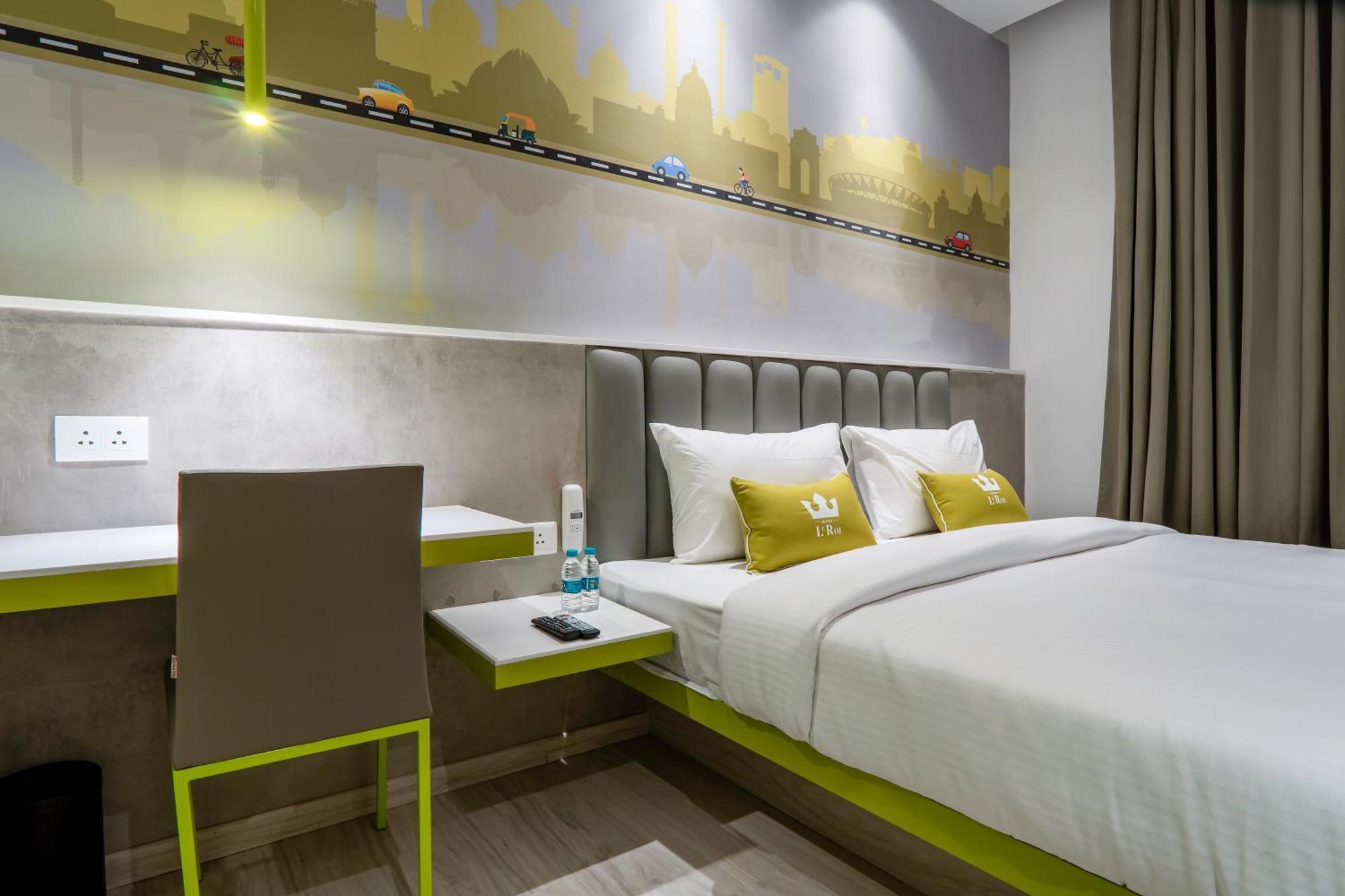 Hotel Le Roi Express Karol Bagh Delhi  Exteriör bild